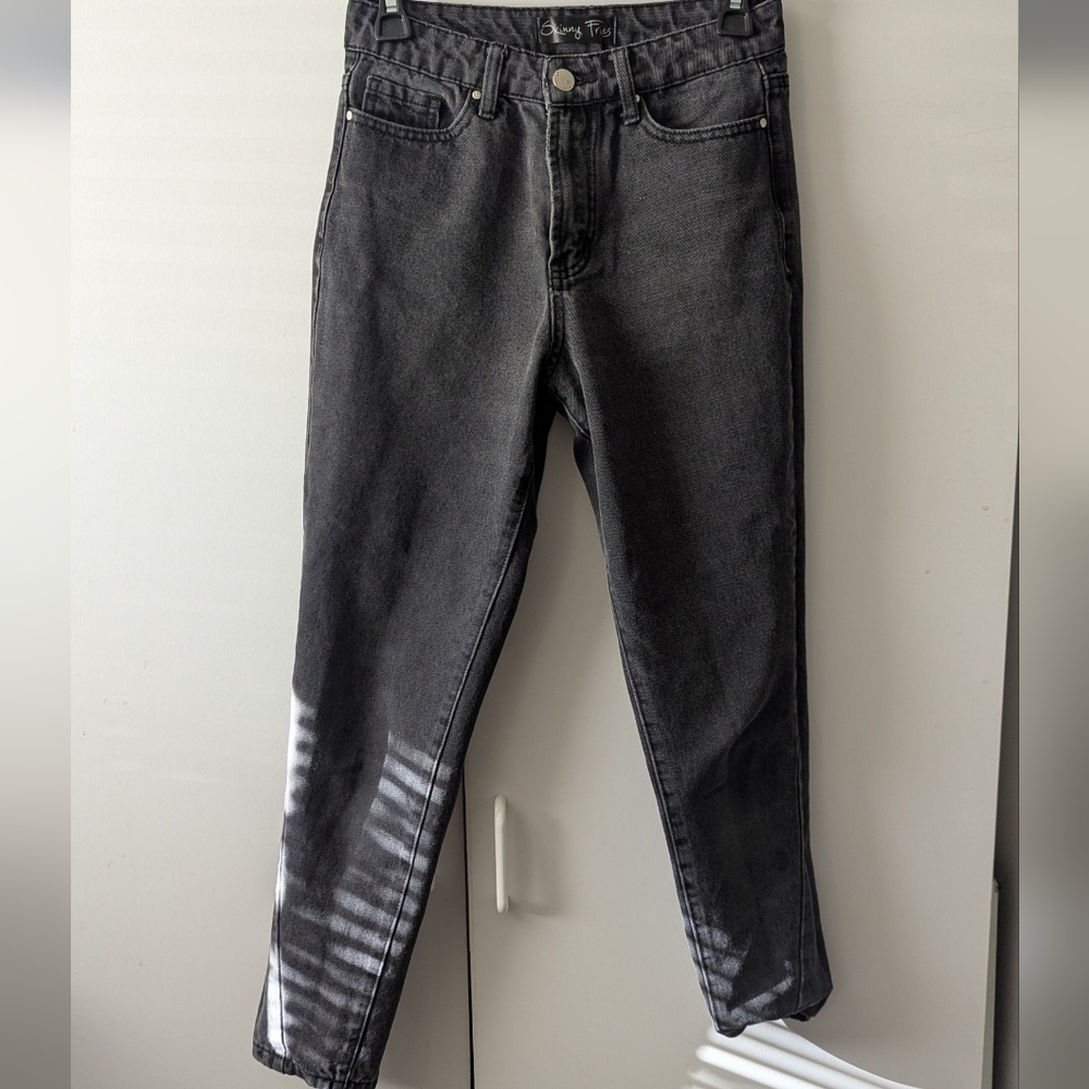 Elegant Charcoal Women's Straight Leg Jeans